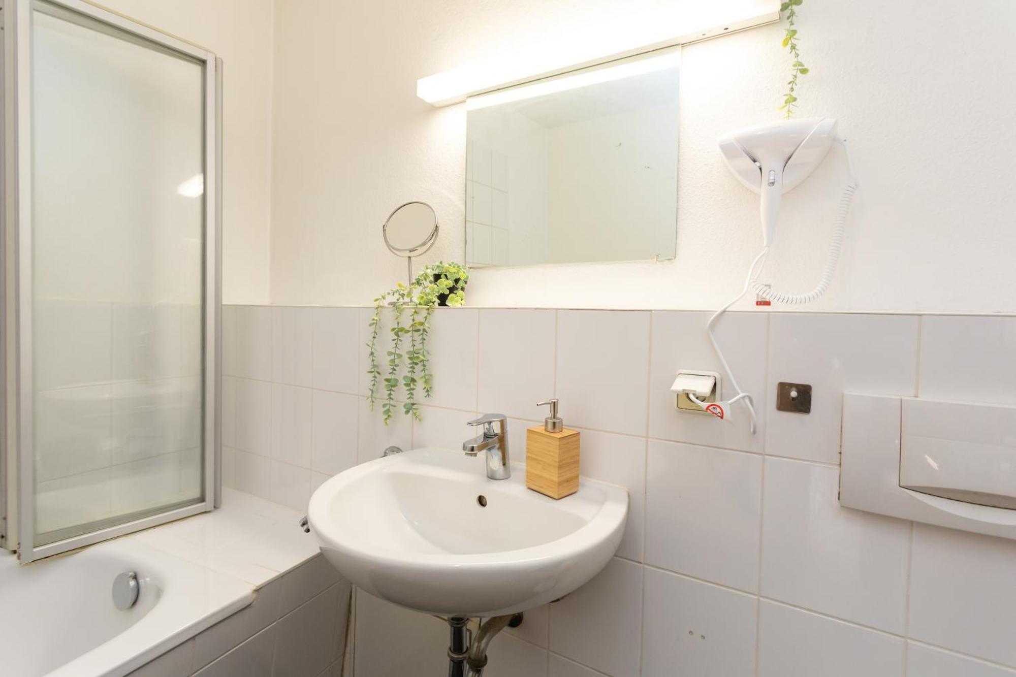 Fullhouse - Halle - R6 Apartments - Smarttv - Nespresso מראה חיצוני תמונה