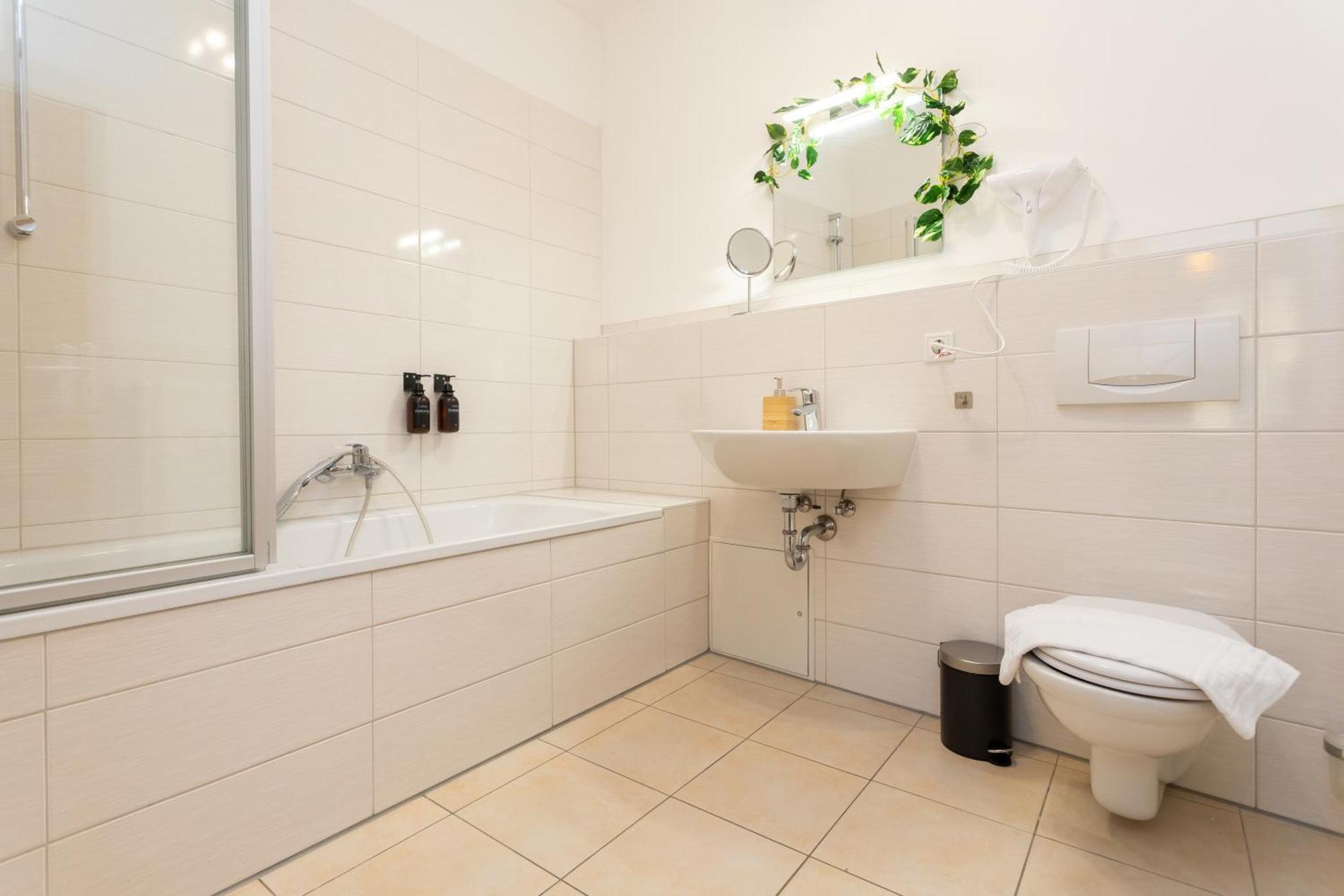 Fullhouse - Halle - R6 Apartments - Smarttv - Nespresso מראה חיצוני תמונה